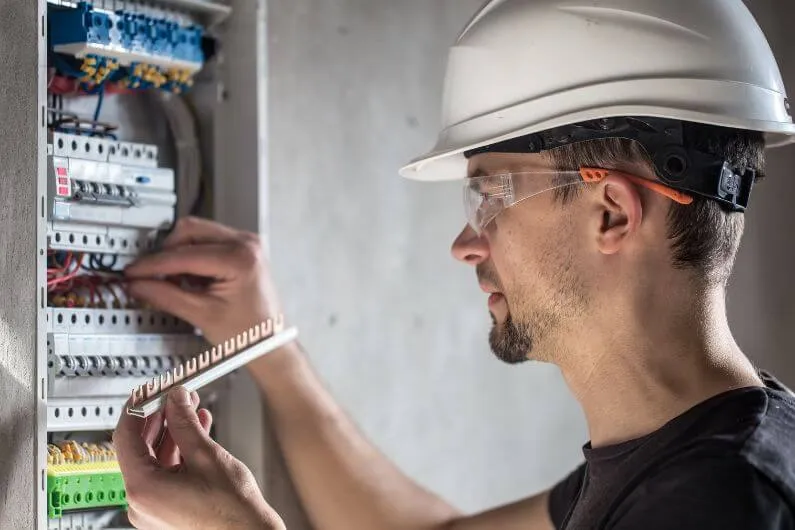 Eletricista Profissional em {cidade}
