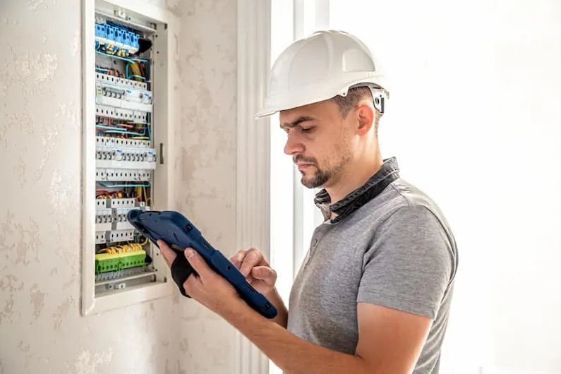 Eletricista Profissional em {cidade}